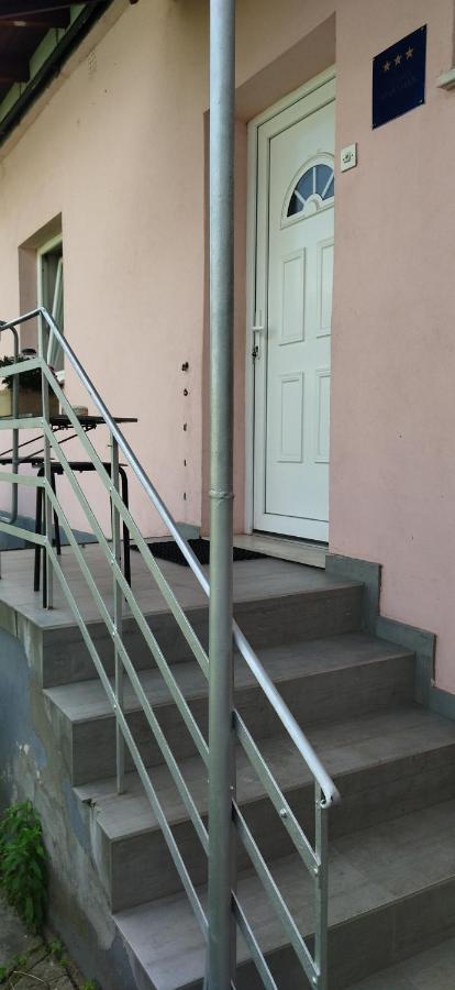 Studio Apartman Dolenac Apartment Zagreb Luaran gambar